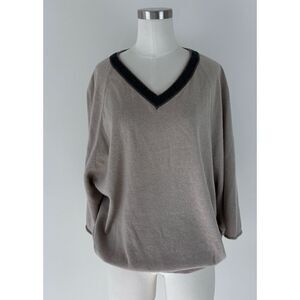 BRUNELLO CUCINELLI
BEIGE CASHMERE PULLOVER WITH MONIL CHAIN Size L